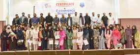 PU HCC organizes certificate distribution ceremony